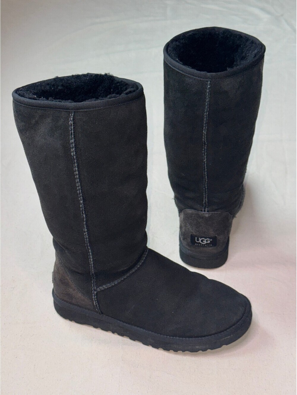 UGG Australia Classic Tall 5815 Black Suede Sheepskin Boots Women’s Size 8